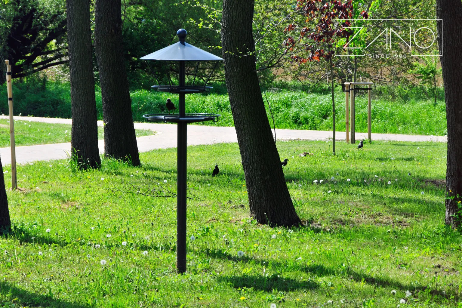 Putnu barotava pilsētas parkā