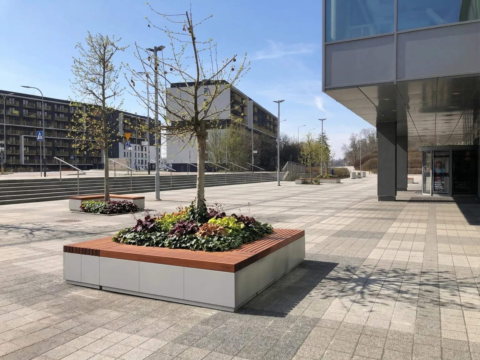„Quadro“ soli – realizācija