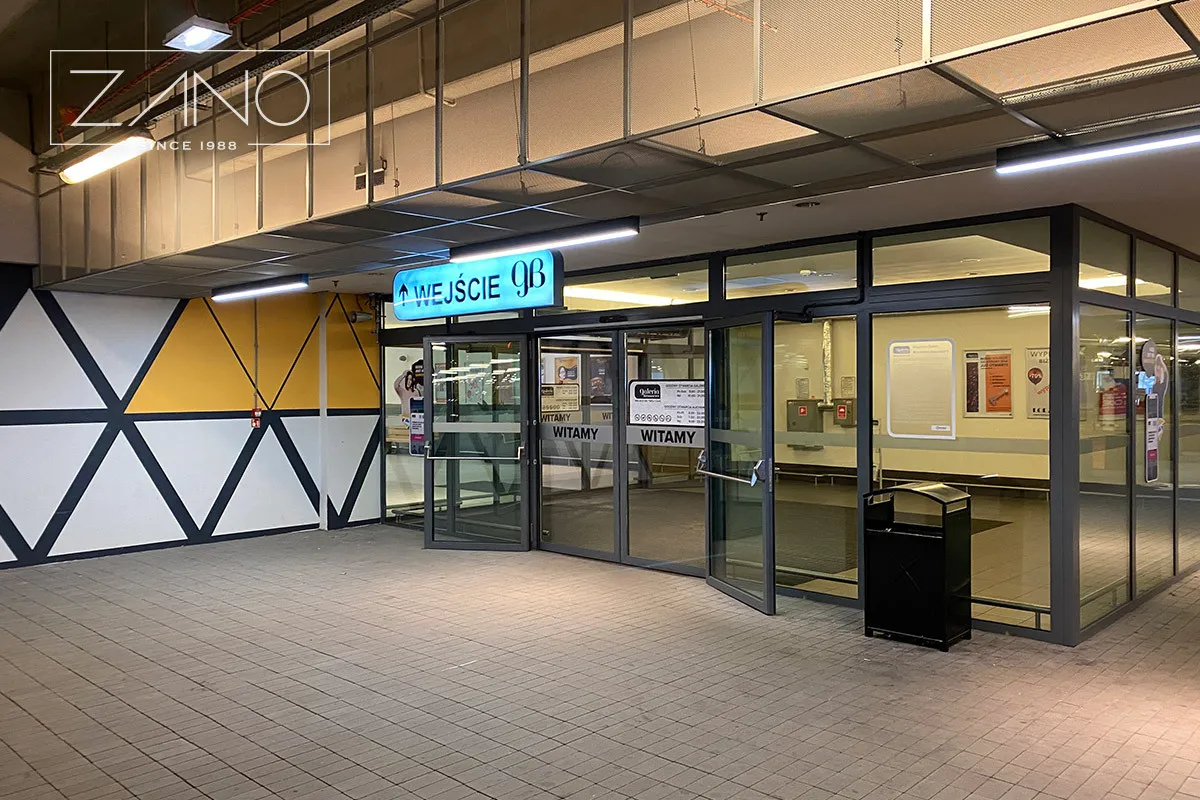 Tērauda atkritumu tvertne, krāsota RAL 9005 krāsā