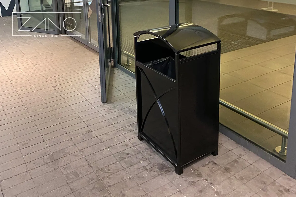 Tērauda atkritumu tvertne, krāsota RAL 9005 krāsā