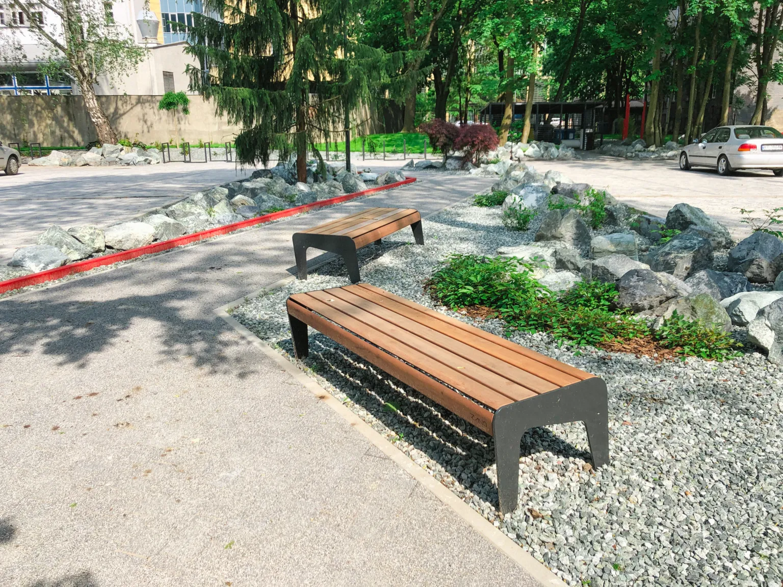 oleandras Krakova mīkstā sola „Cube 9” ar velosipēdu statīvu