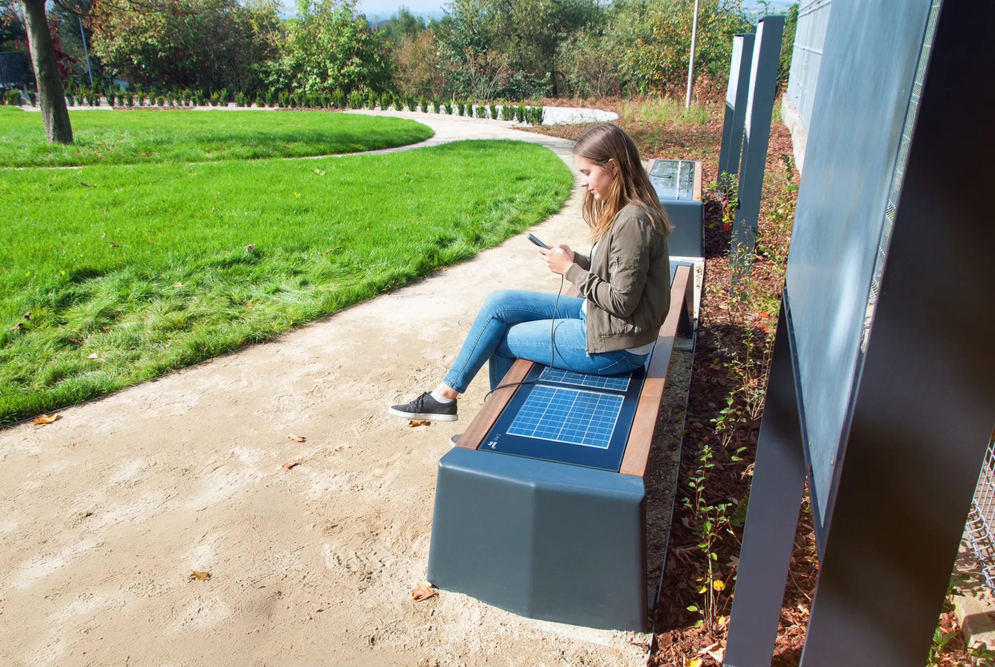 Saules enerģijas sols „Photon“ Novi Sancs