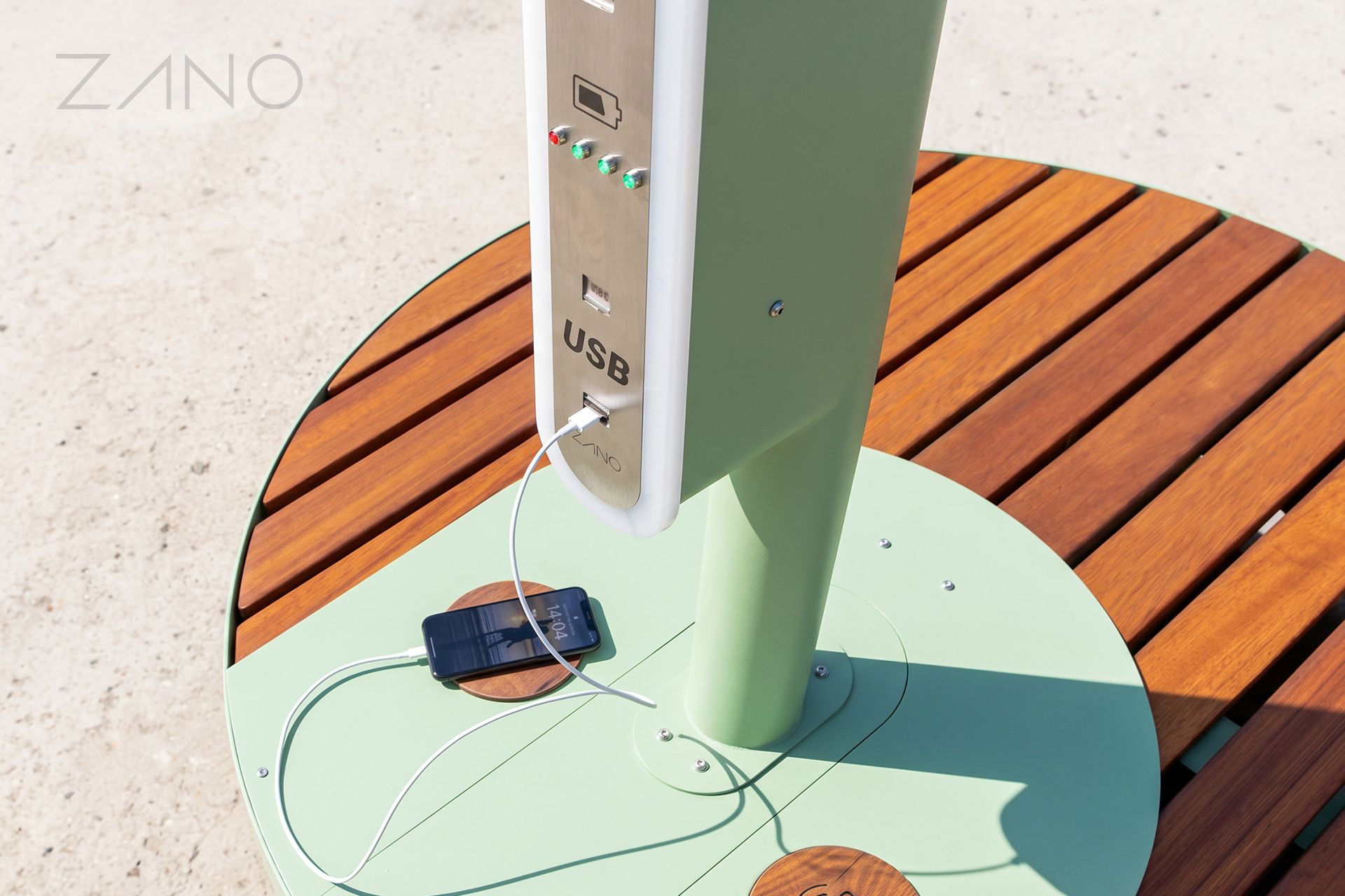 Universe saules stacija ar USB-C lādētāju Universe saules stacija ar USB-C lādētāju