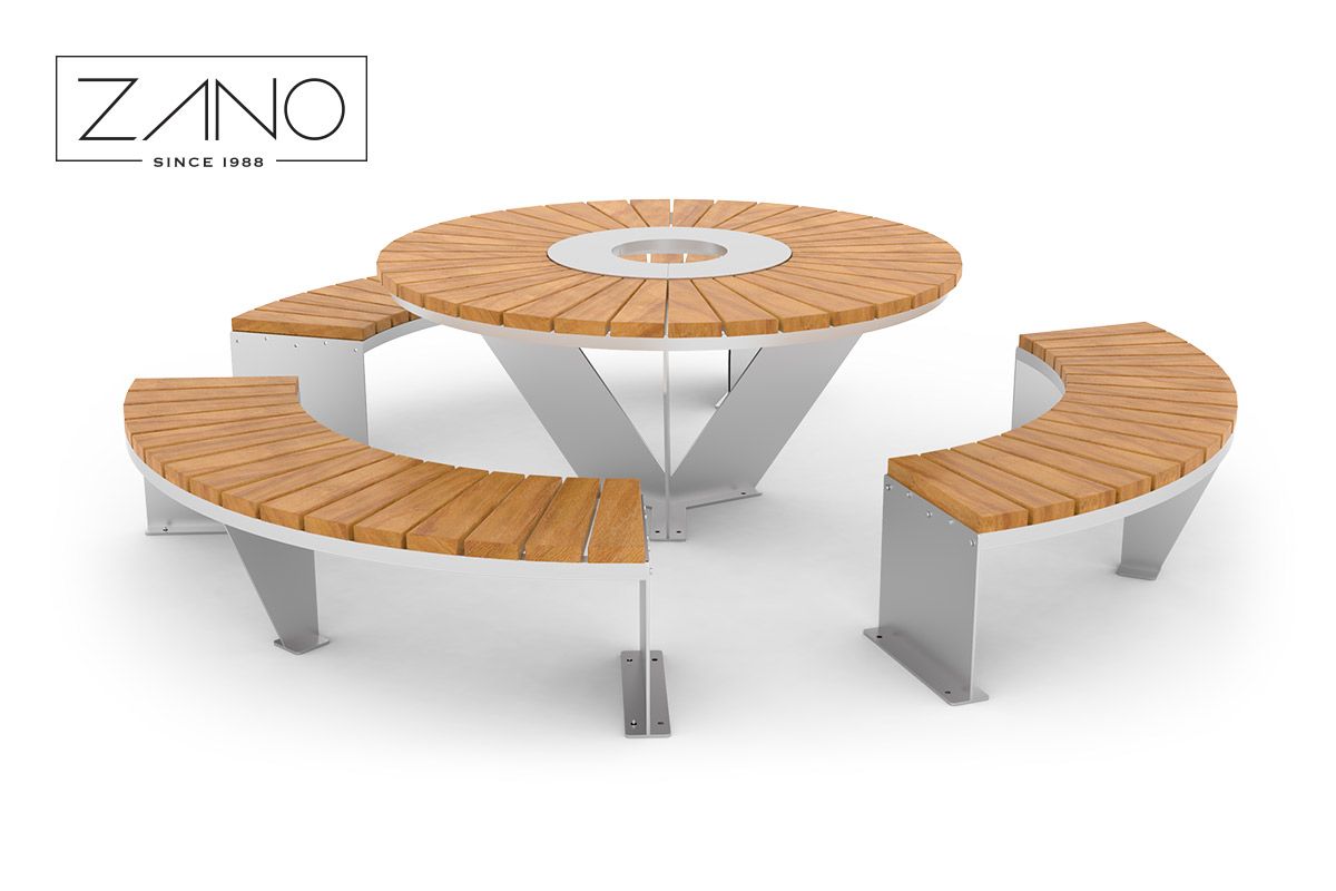 Komplekts: Domino city galds un trīs Domino 90 soli no nerūsējošā tērauda un lakota egles koka.